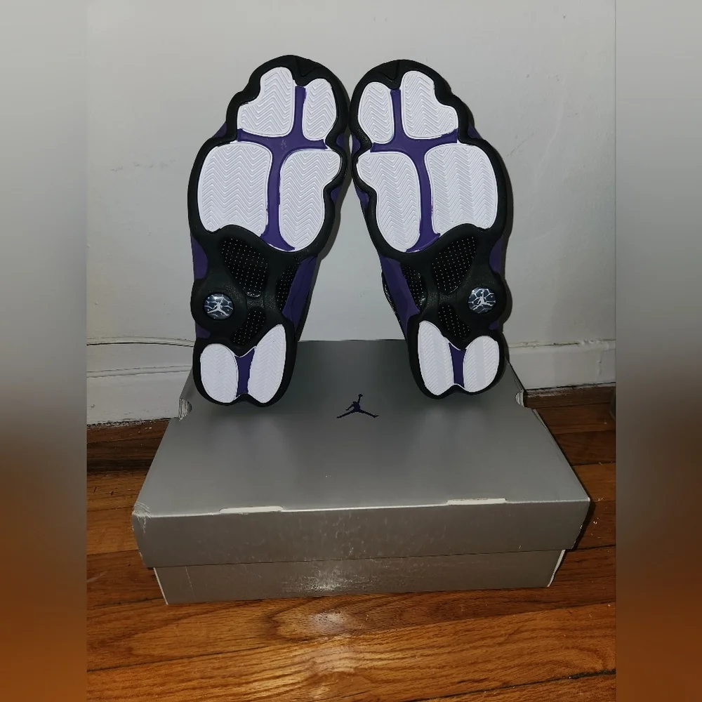 Air Jordan Retro 13 Black/Court Purple/White - Picture 11 of 11
